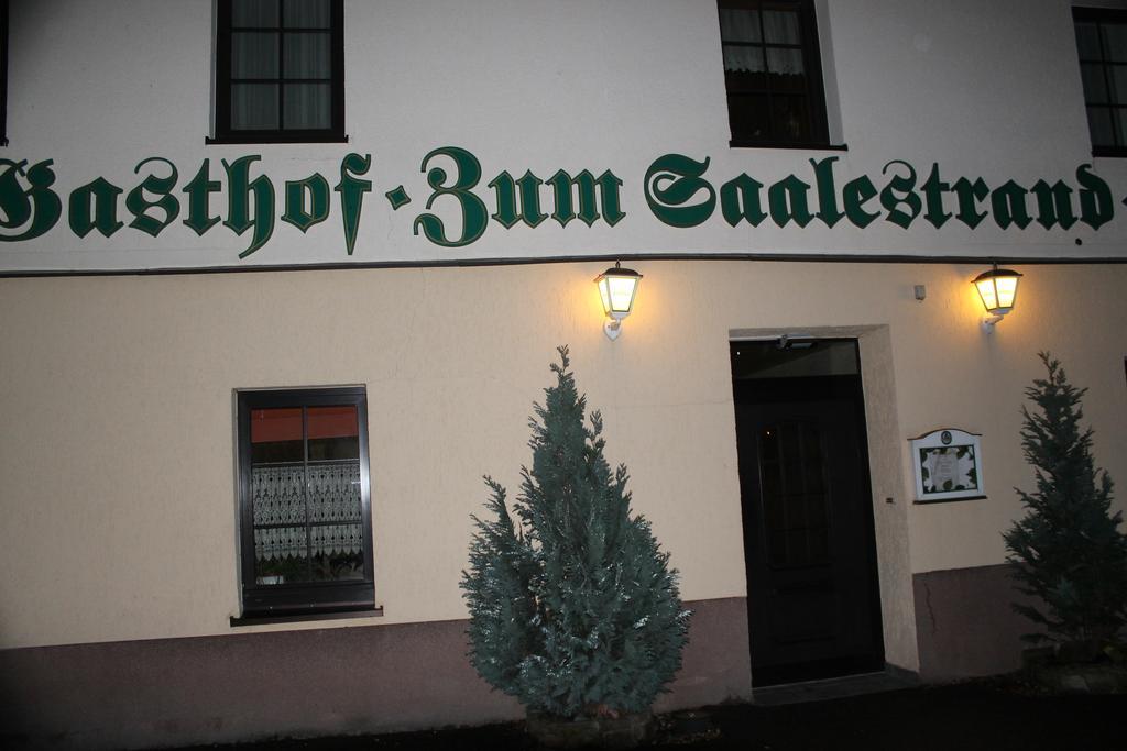 Gasthof & Pension Zum Saalestrand Bad Dürrenberg Esterno foto
